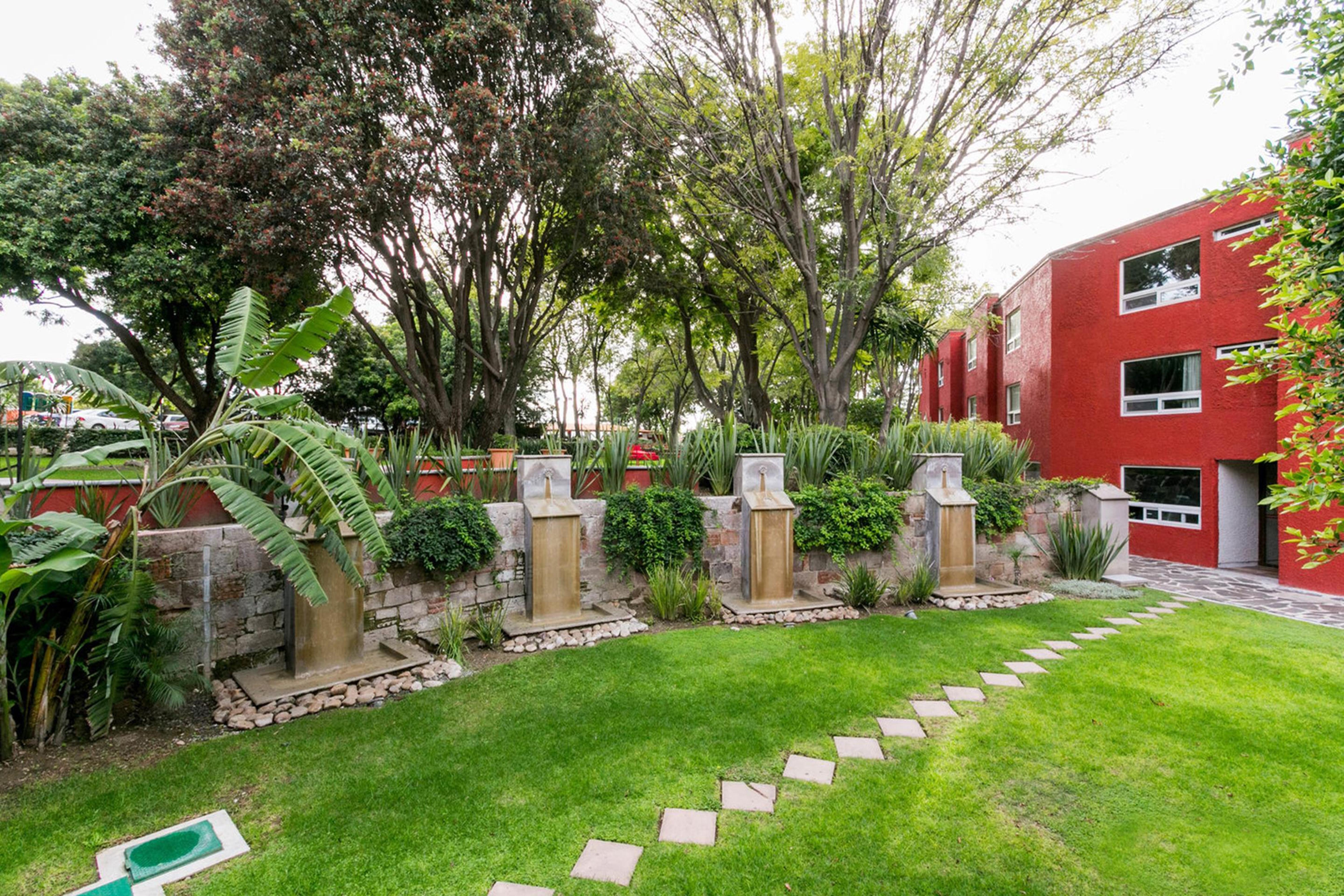 Real De Minas San Miguel De Allende Exterior foto Fountains at the school